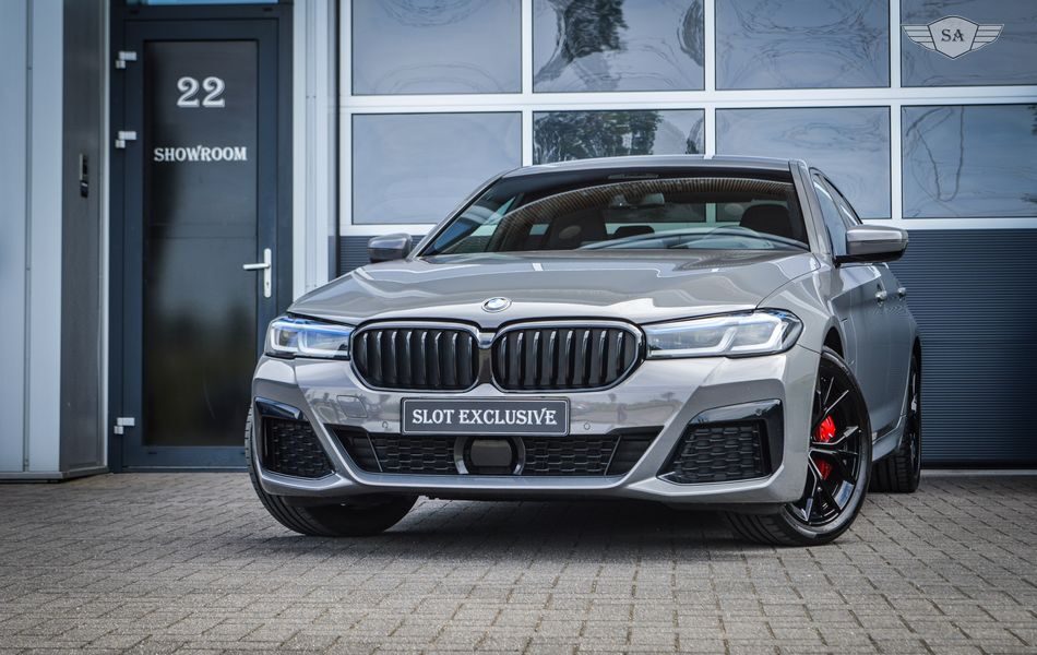 BMW 5-SERIE